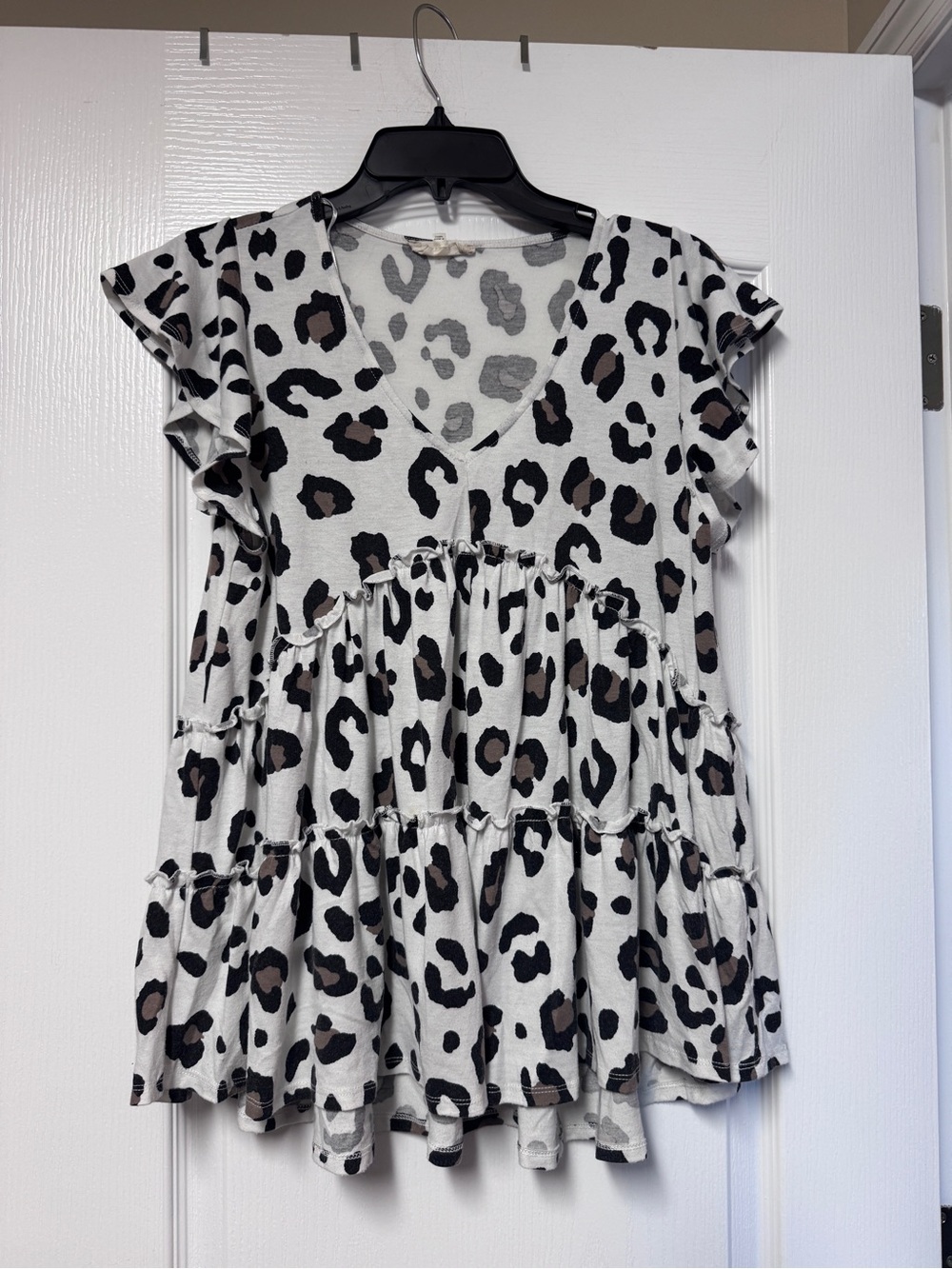 Altar'd State White Black Brown Leopard Tiered V-Neck Tunic